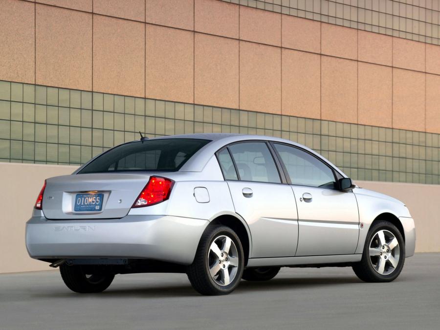  Saturn Ion 2004 года  (фото 4 из 9)